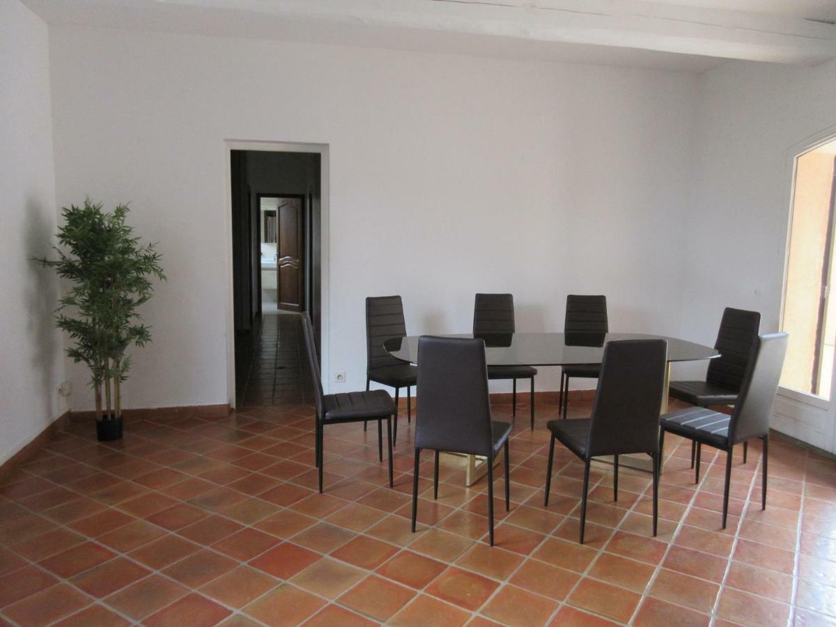 Villa Spacieuse, Climatisation, Piscine, Jardin Paysage, Proche Mer Saint-Cyr-sur-Mer Luaran gambar